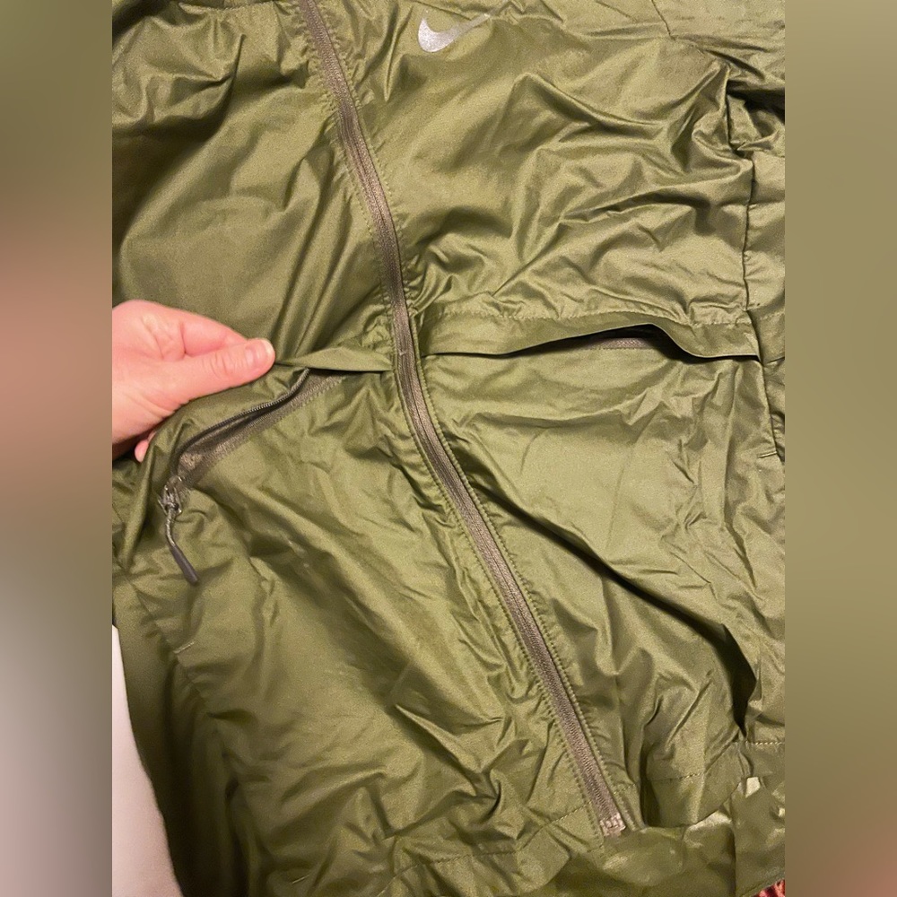 Nike Essential Running Jacket packable - Picture 15 of 15